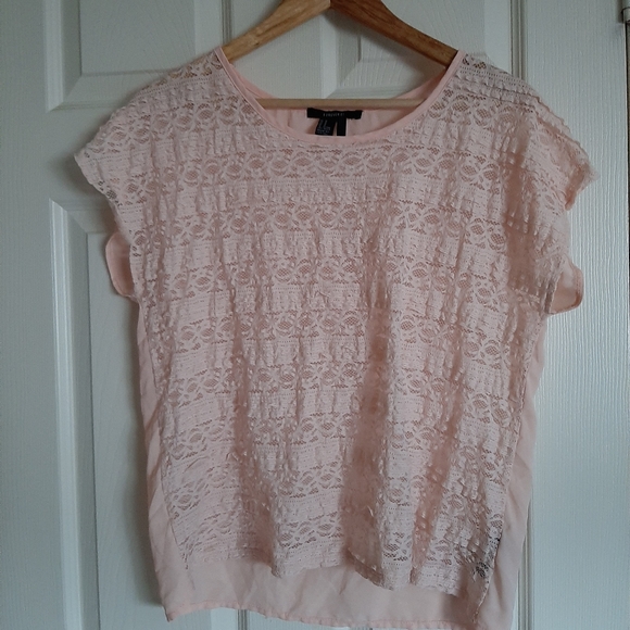3/$30- Forever 21 lace T